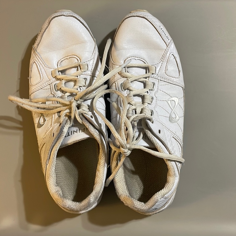 Infinity Rival Size 8